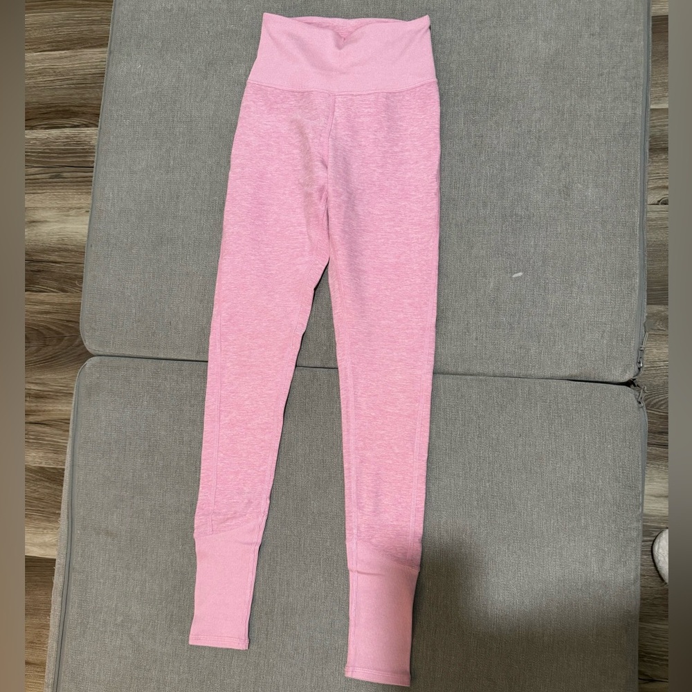 Alo Yoga Alosoft Lounge Legging - Pink
